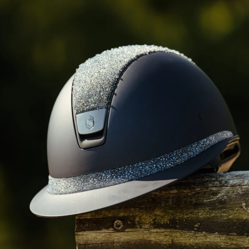 Ratsastuskypärien kustomointi