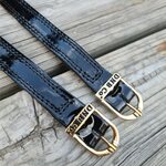 DeNiro Wrat Calfskin kannusremmit Musta lakeri/ kulta