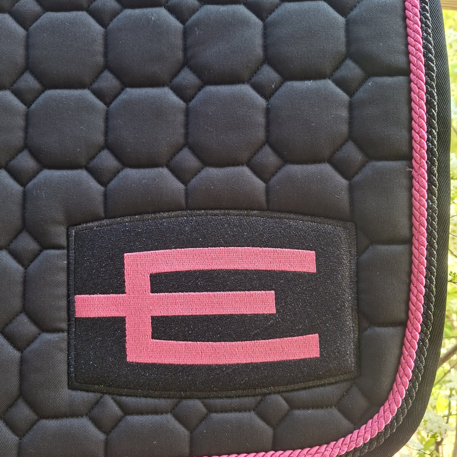 Equiline Octagon E-logo Glitter satulahuopa 2-nyörillä Musta/Glitter Pink
