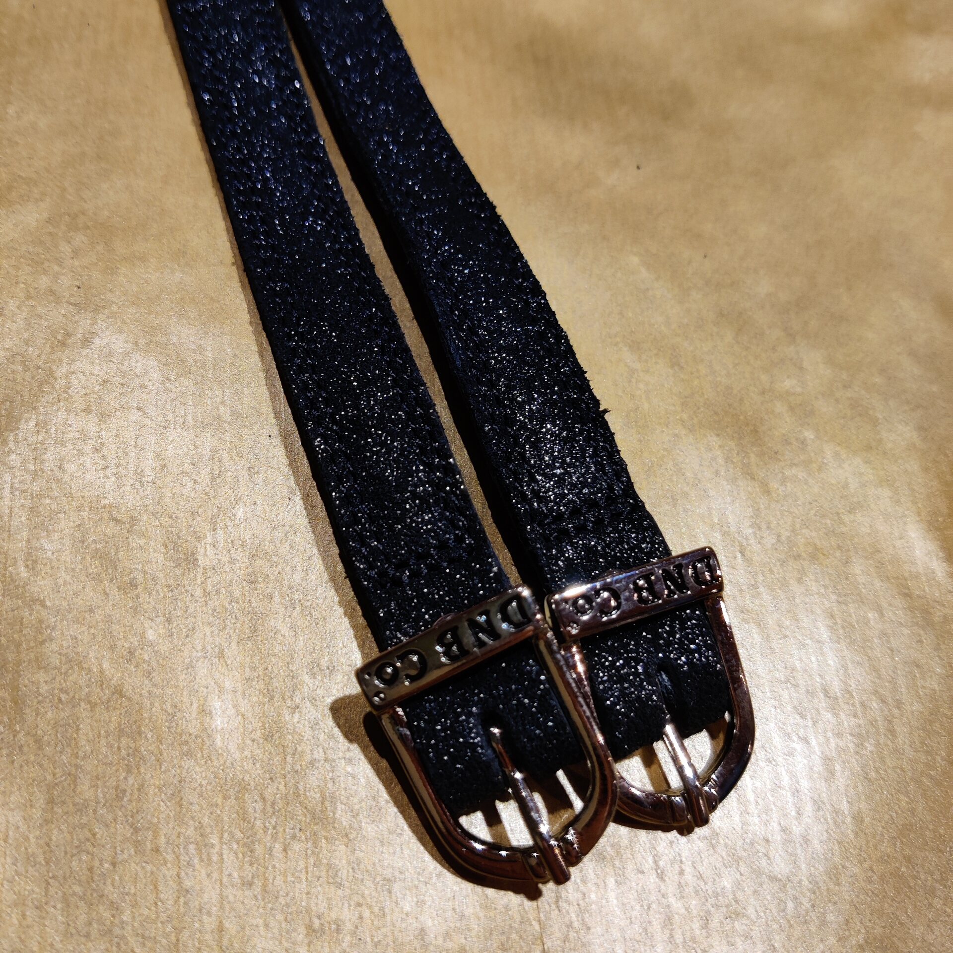 DeNiro Wrat Calfskin kannusremmit Musta Glitter