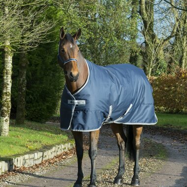 Bucas Freedom Stable 300g talliloimi AW21&AW22, Outer Space, 125cm