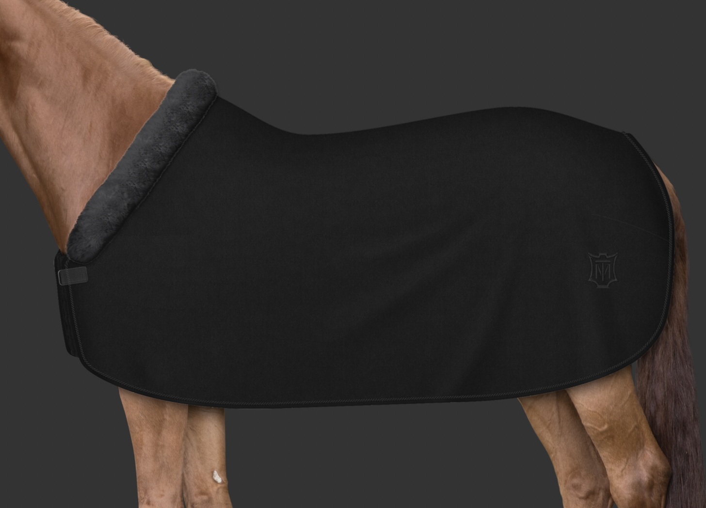 Mattes Custom fleece-loimi fullfur Musta