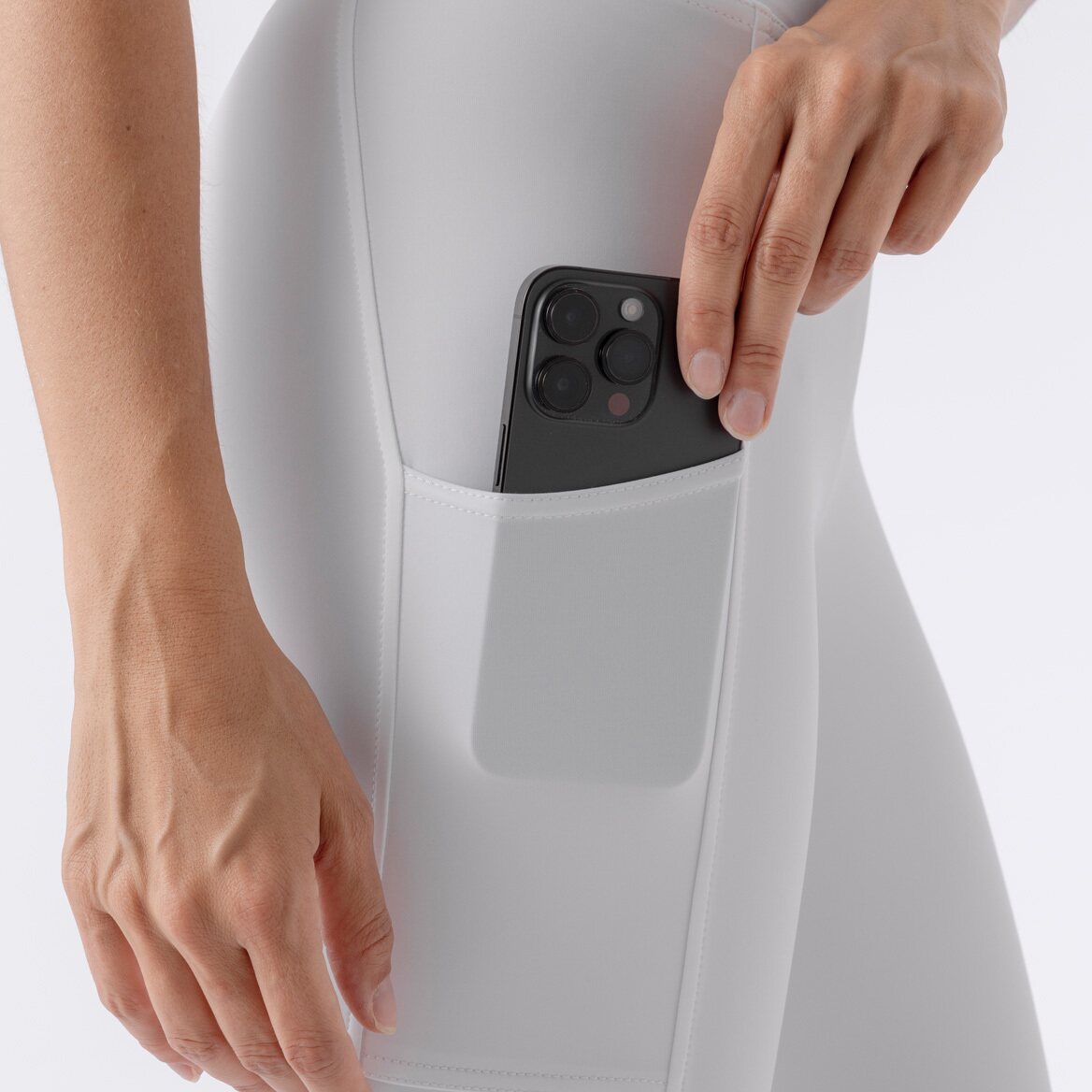 Equiline Carbef fullgrip ratsastuslegginsit Valkoinen