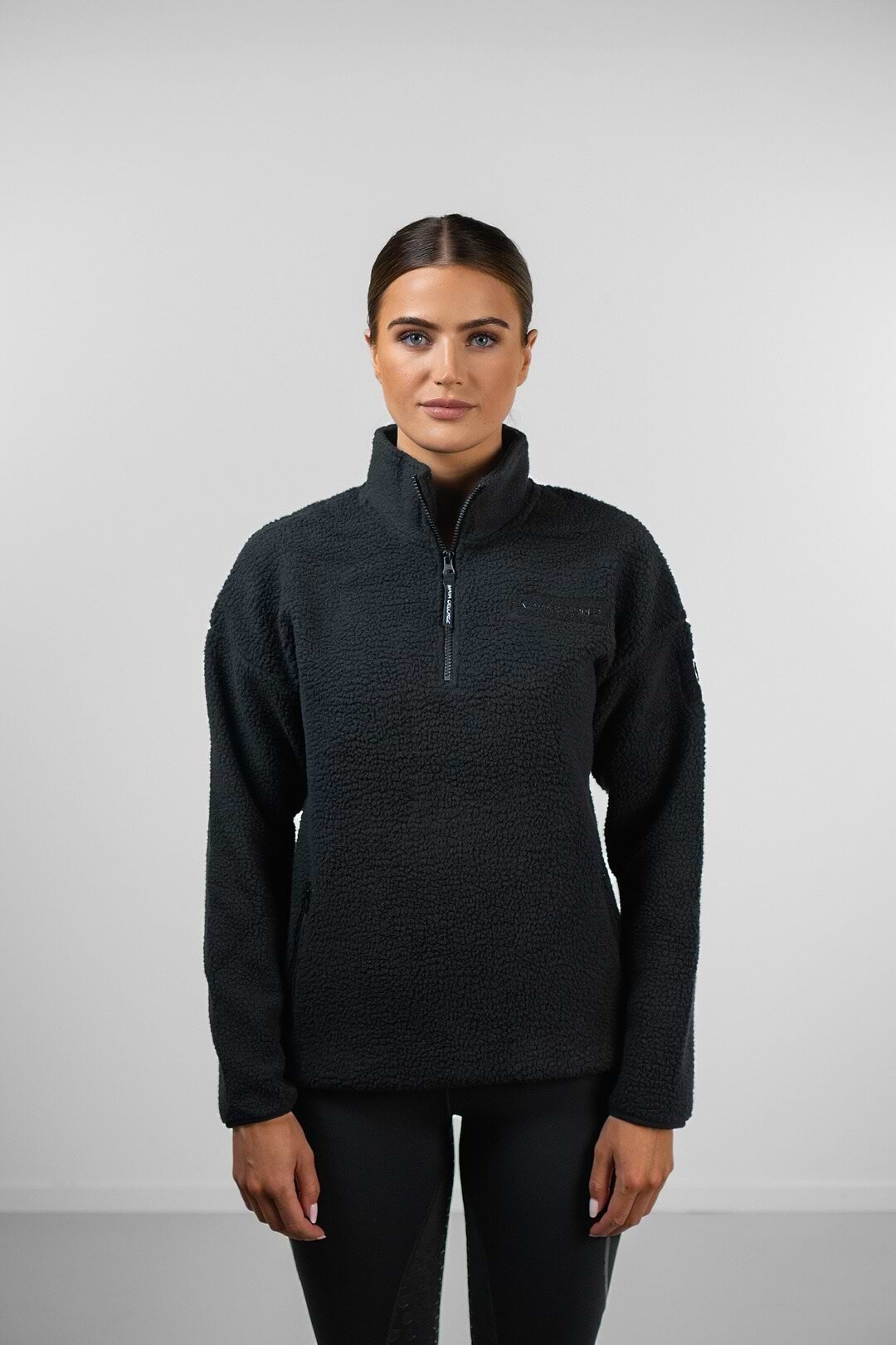 Maya Delorez Dani Teddy Half Zip Musta