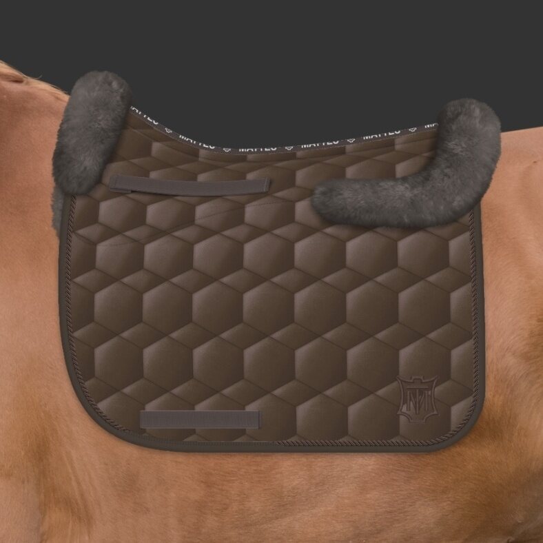 Mattes Sheen lampaankarvasatulahuopa Taupe/Taupe