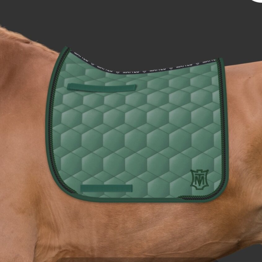 Mattes Sheen Square satulahuopa kahdella nyörillä Racing Green + nyörit black & tanne