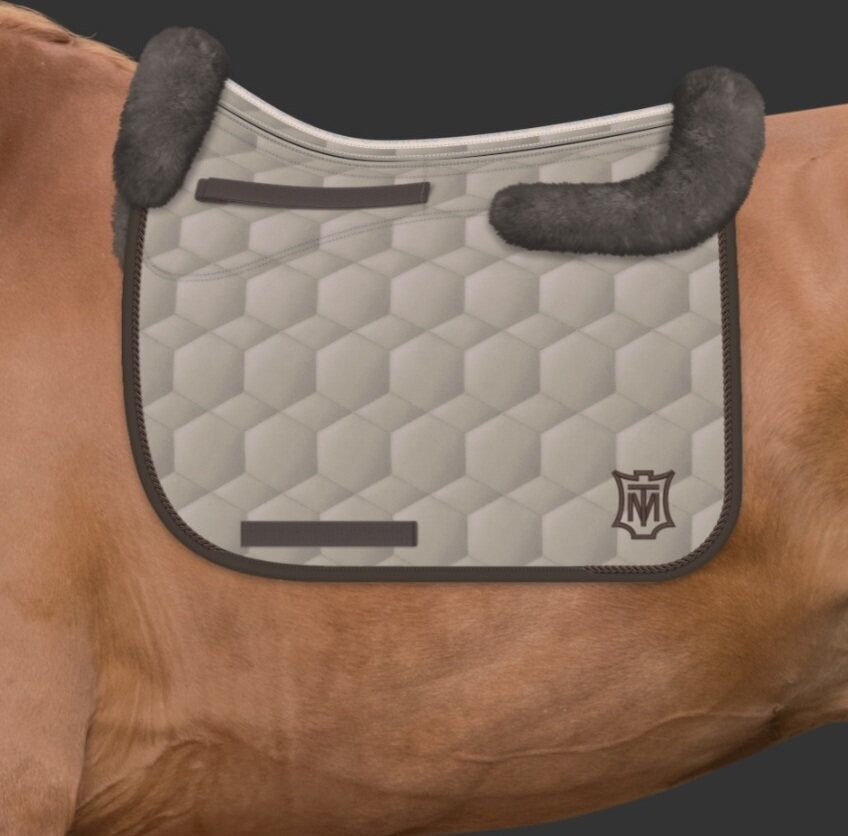 Mattes Correction lampaankarvasatulahuopa Stucco/Taupe