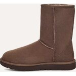 UGG Classic Short jalkineet