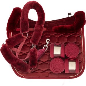 Mattes AW21 Strass Velvet lampaankarvasatulahuopa