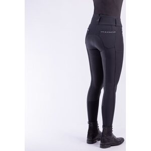 Euro-Star Amare softshell ratsastushousut mokkapaikalla