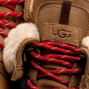 UGG Adirondack XXV talvikengät