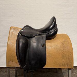 Equipe Emporio koulusatula