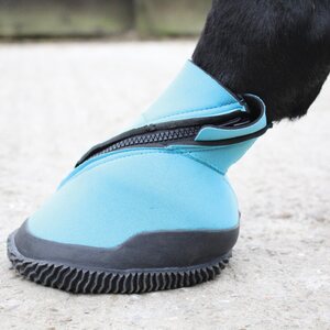 Woof Wear Medical Hoof Boot kaviosuoja etuviistosta