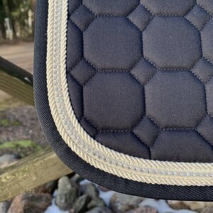 Equiline Octagon custom koulusatulahuopa