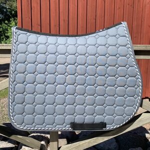 Equiline Octagon custom satulahuopa